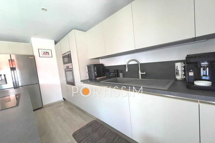 Appartement à vendre à Cagnes-sur-mer — Vue sur la ville — photo 5