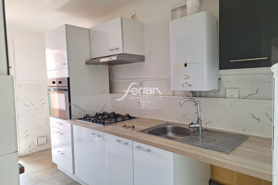 Appartement à louer à Draguignan — Vue sur la ville — photo 2