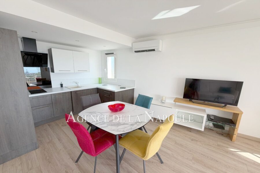 Appartement à vendre à Mandelieu-la-napoule — Vue mer — photo 3