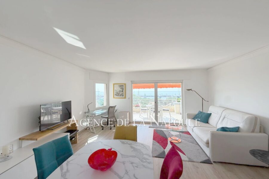 Appartement à vendre à Mandelieu-la-napoule — Vue mer — photo 7