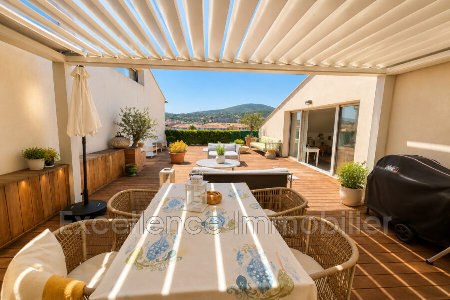 Appartement à vendre à Sainte-maxime — Vue mer — photo 2