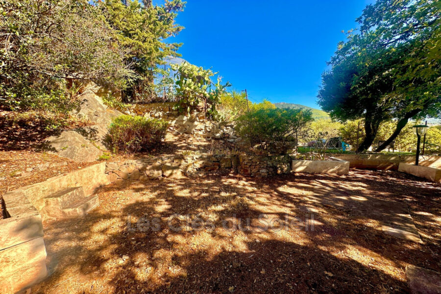 Maison à vendre à Toulon — Vue sur la ville — photo 4