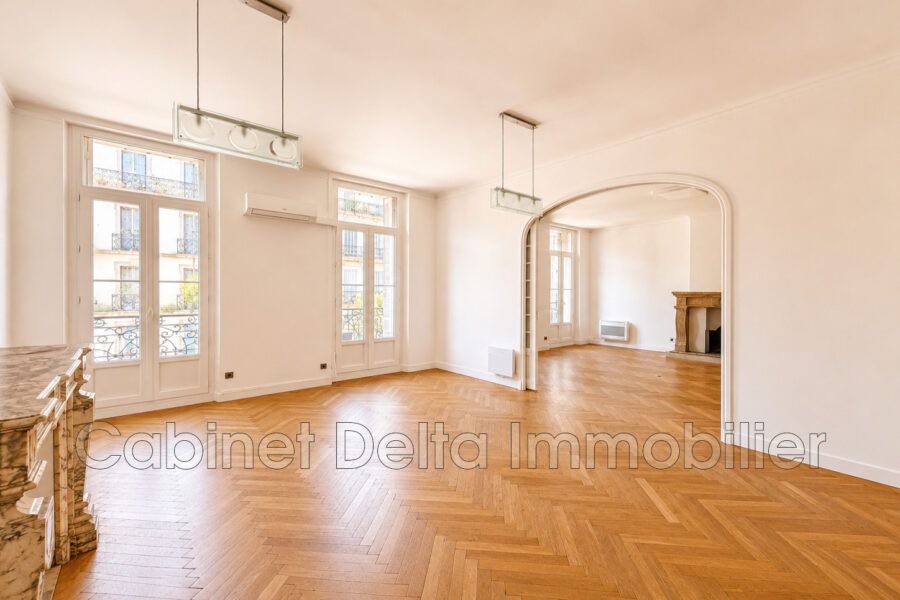 Appartement à vendre à Toulon — Vue sur la ville — photo 2