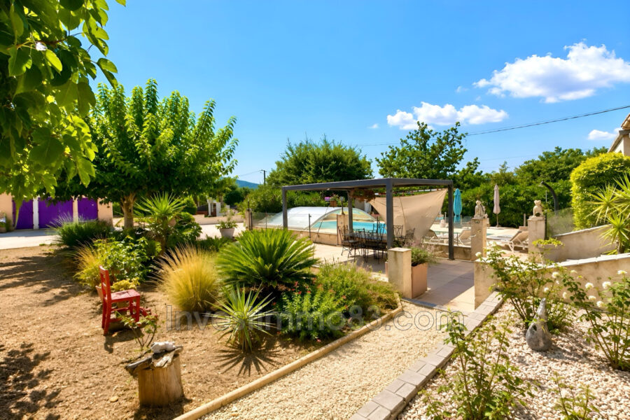 Maison à vendre à Rocbaron — Vue parc & jardin — photo 9