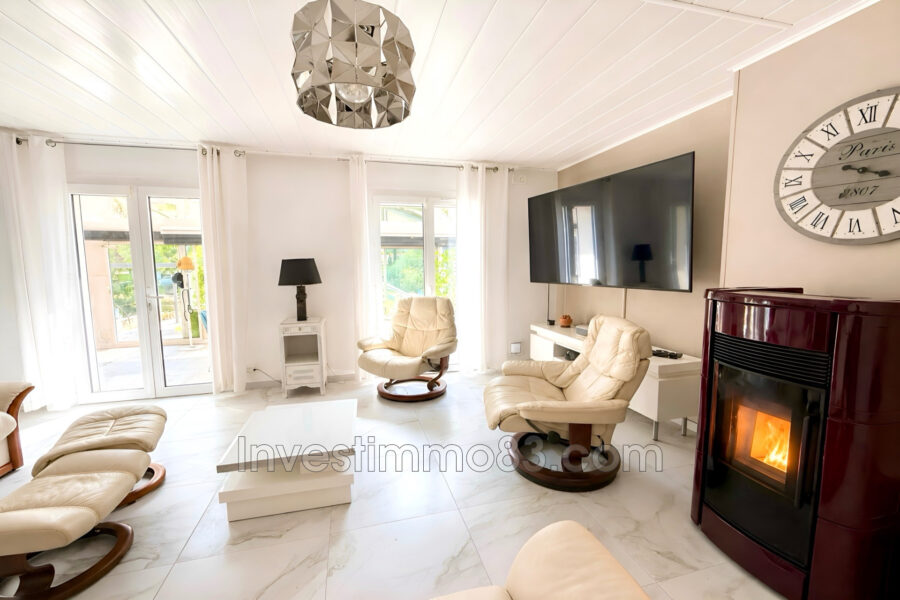 Maison à vendre à Rocbaron — Vue parc & jardin — photo 10
