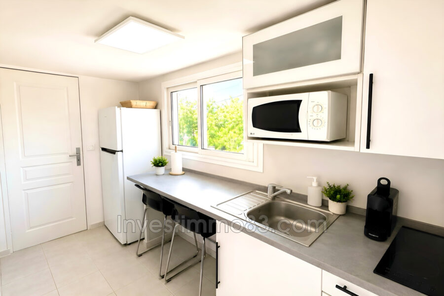 Maison à vendre à Rocbaron — Vue parc & jardin — photo 15