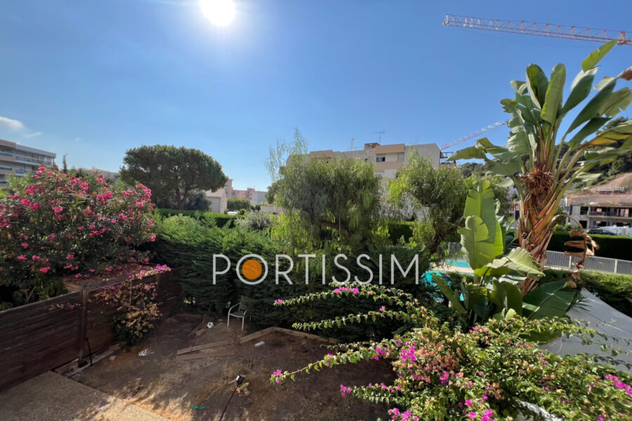 Appartement à louer à Cagnes-sur-mer — Vue parc & jardin — photo 1