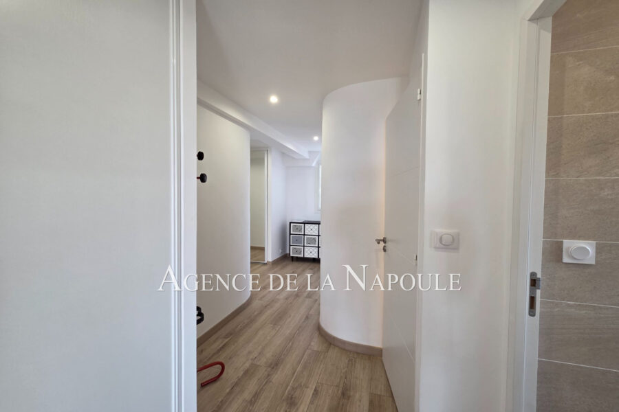 Appartement à vendre à Mandelieu-la-napoule — Vue mer — photo 18