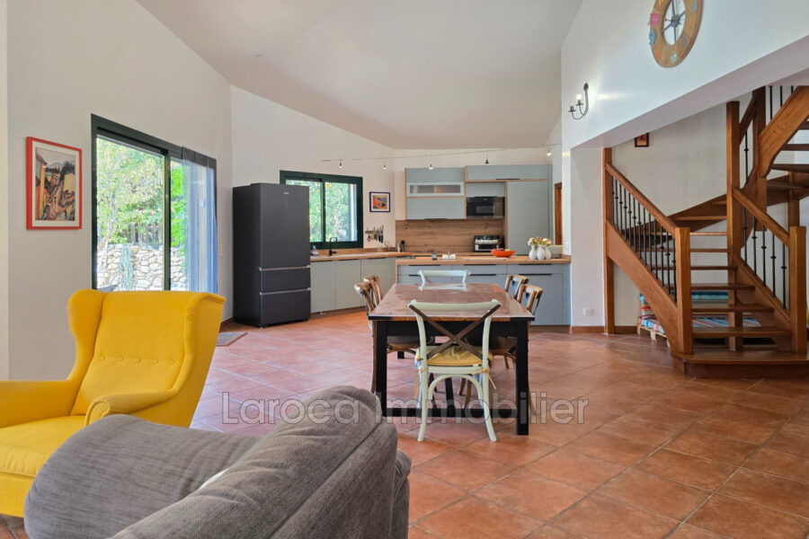 Maison à vendre à Villelongue-dels-monts — Vue montagne — photo 12