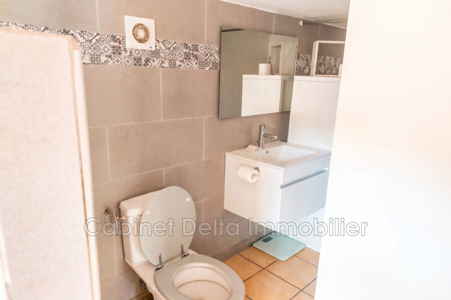 Appartement à louer à Méounes-lès-montrieux — Vue parc & jardin — photo 5