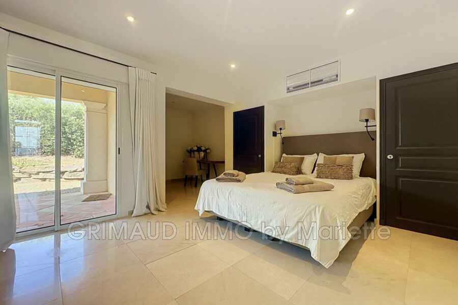 Maison à vendre à Grimaud — Vue mer — photo 18