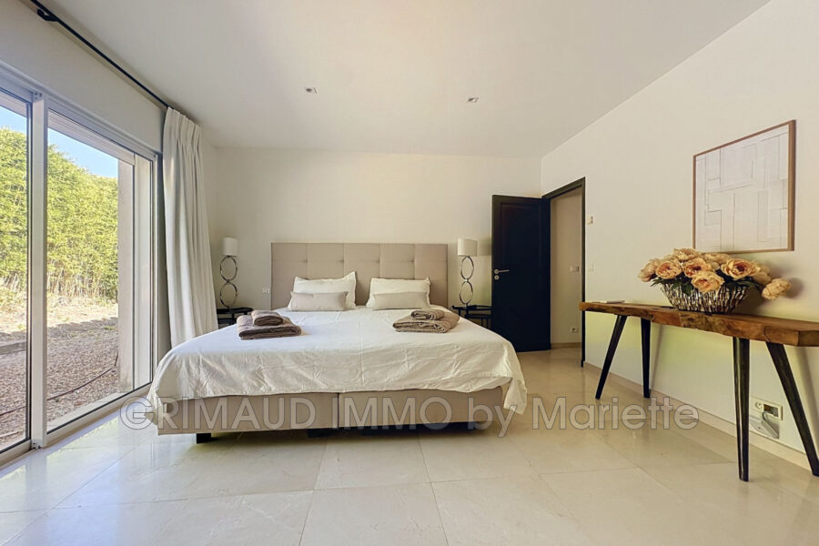 Maison à vendre à Grimaud — Vue mer — photo 19