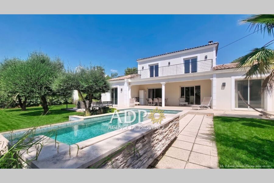 Maison à vendre à Saint-cézaire-sur-siagne — Vue parc & jardin — photo 2
