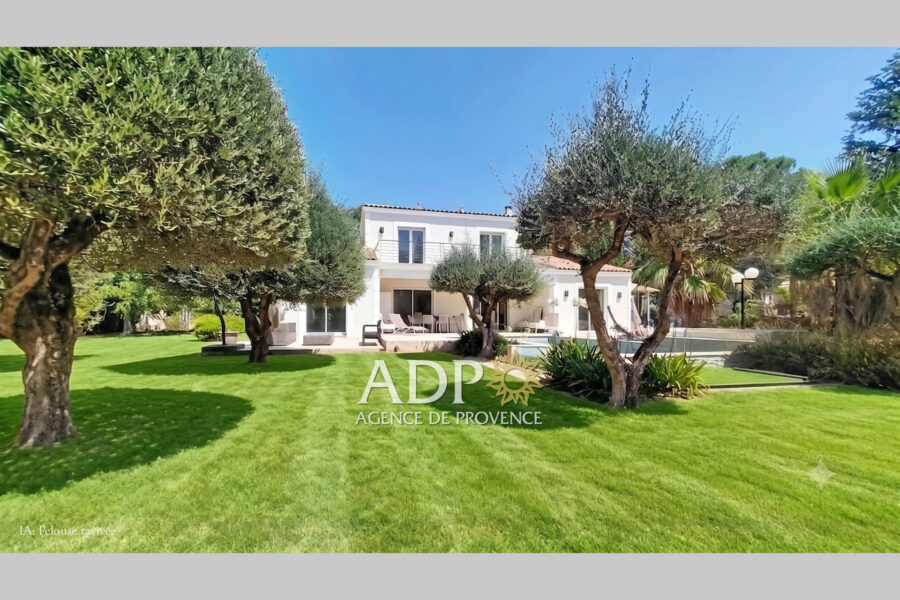 Maison à vendre à Saint-cézaire-sur-siagne — Vue parc & jardin — photo 4