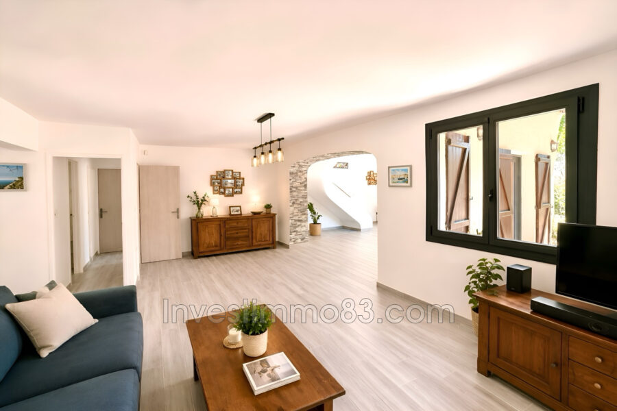 Maison à vendre à Peypin — Vue parc & jardin — photo 5