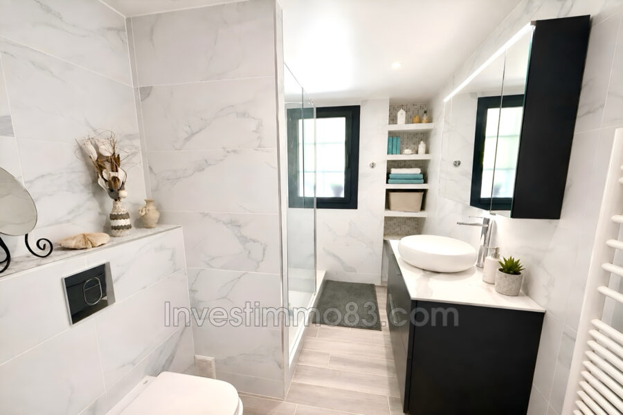 Maison à vendre à Peypin — Vue parc & jardin — photo 17