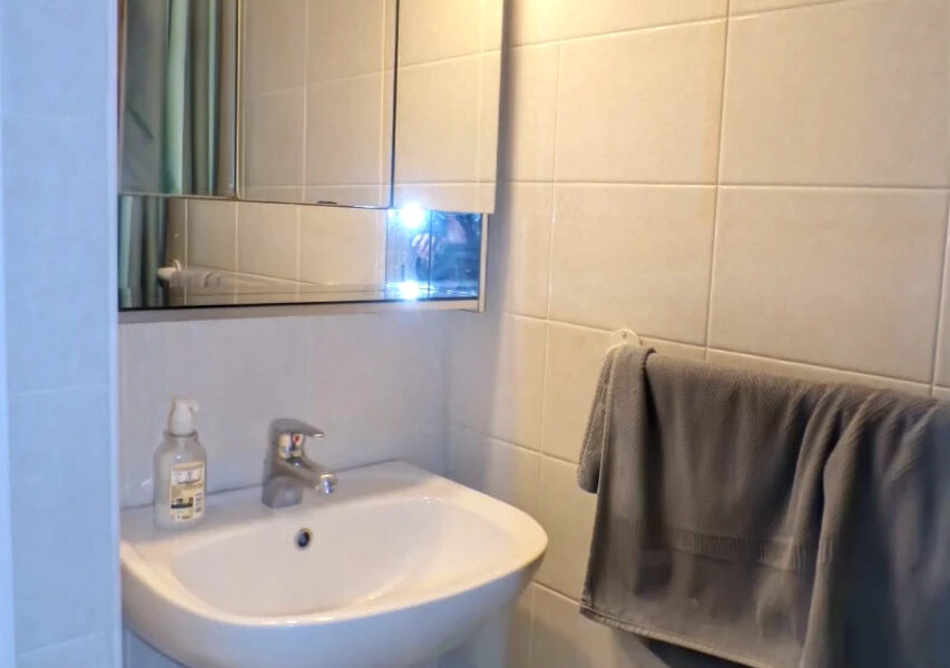 Appartement à vendre à Paris — Vue sur la ville — photo 4