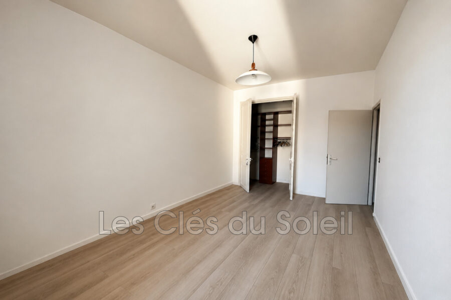 Appartement à vendre à Toulon — Vue sur la ville — photo 5