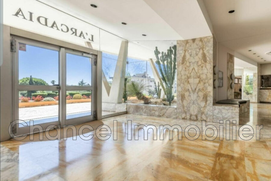 Appartement à louer à Nice — Vue mer — photo 9