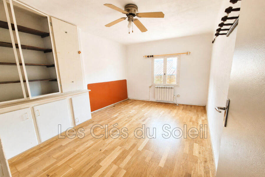 Appartement à vendre à La seyne-sur-mer — Vue sur la ville — photo 6