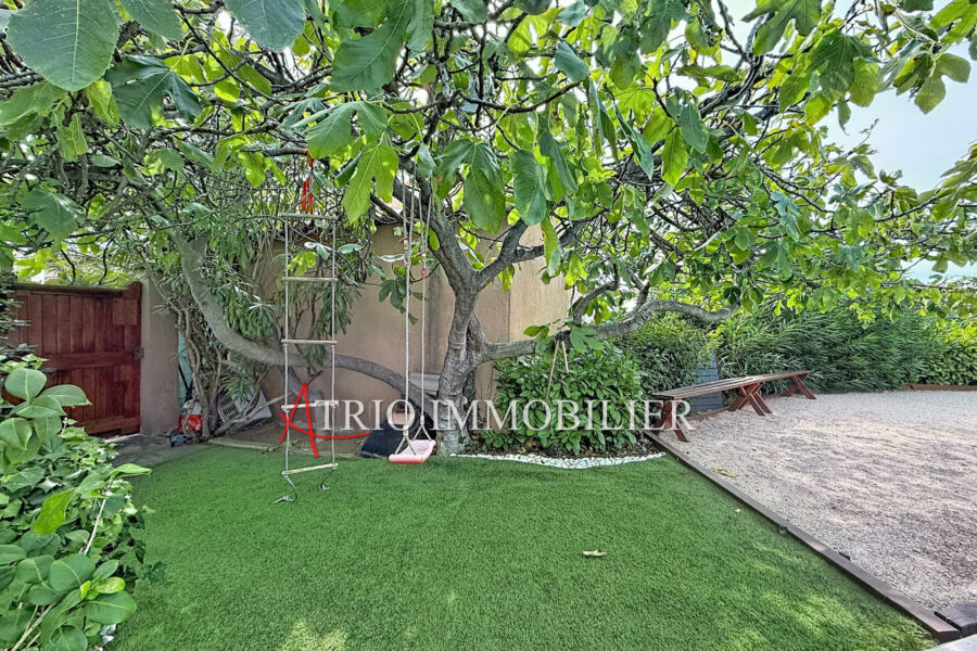 Maison à vendre à Saint-laurent-du-var — Vue mer — photo 9