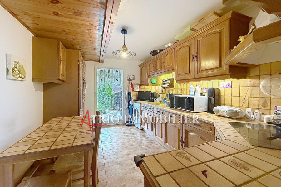 Maison à vendre à Saint-laurent-du-var — Vue mer — photo 6