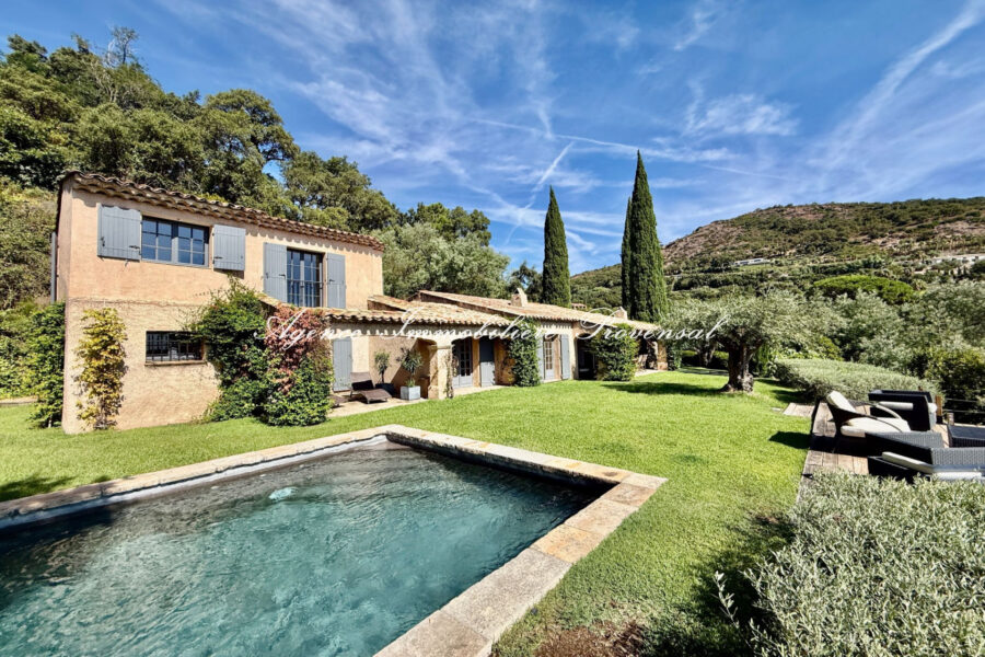 Maison à vendre à Grimaud — Vue mer — photo 8