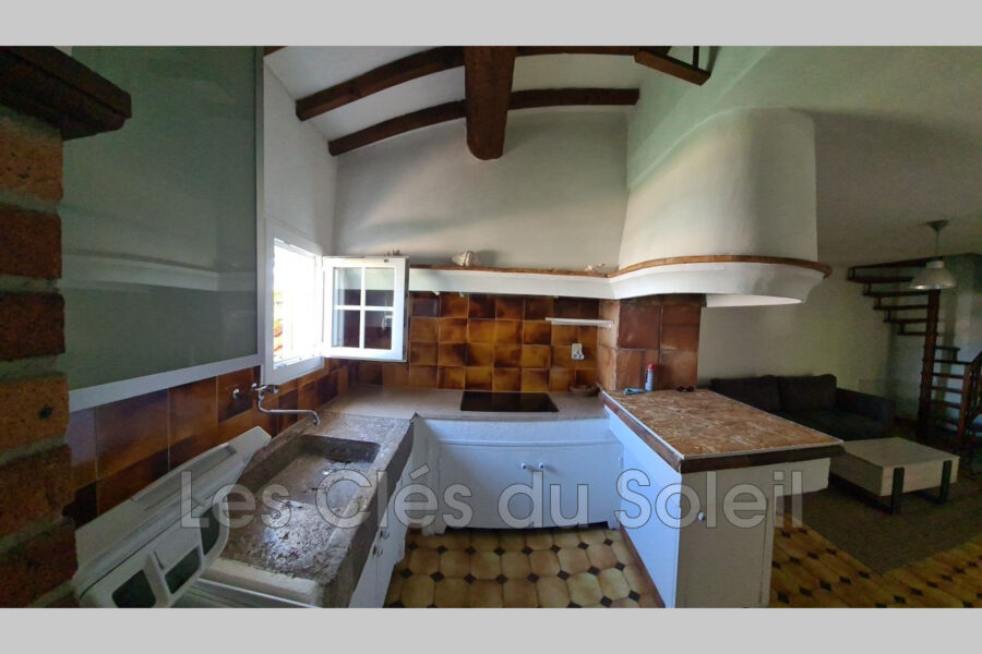 Maison à louer à Saint-Cyr-sur-Mer — Vue mer — photo 3