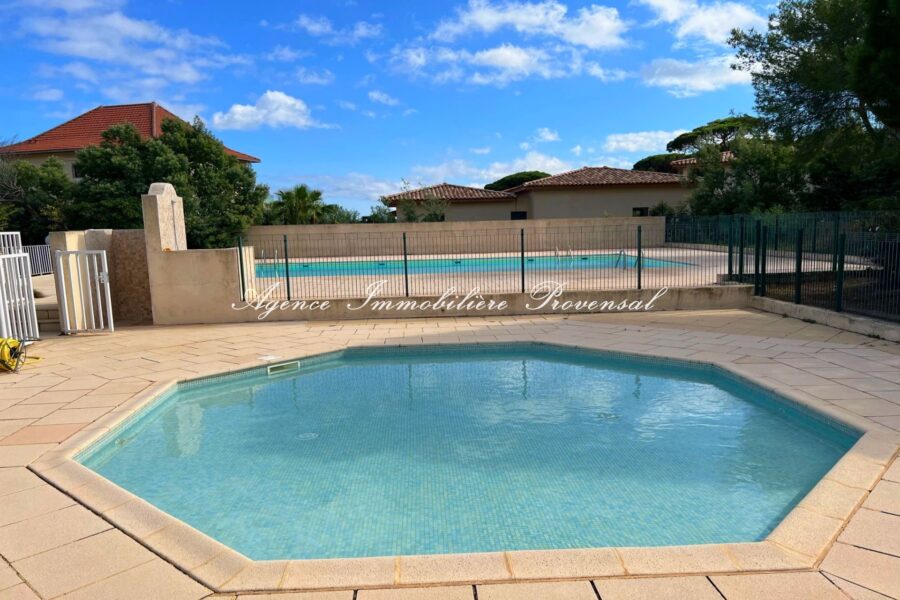 Appartement à vendre à Sainte-maxime — Vue mer — photo 9