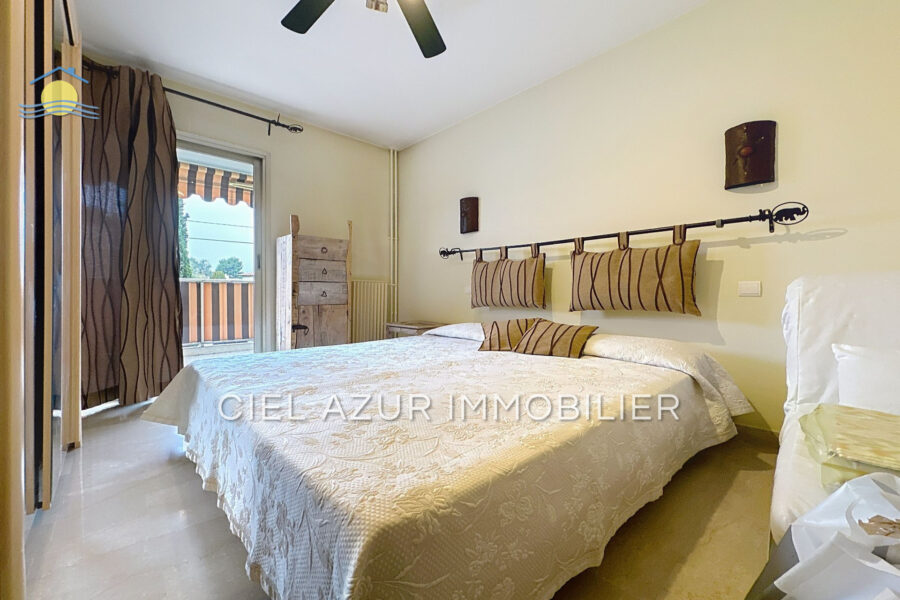 Appartement à vendre à Antibes — Vue dégagée — photo 3