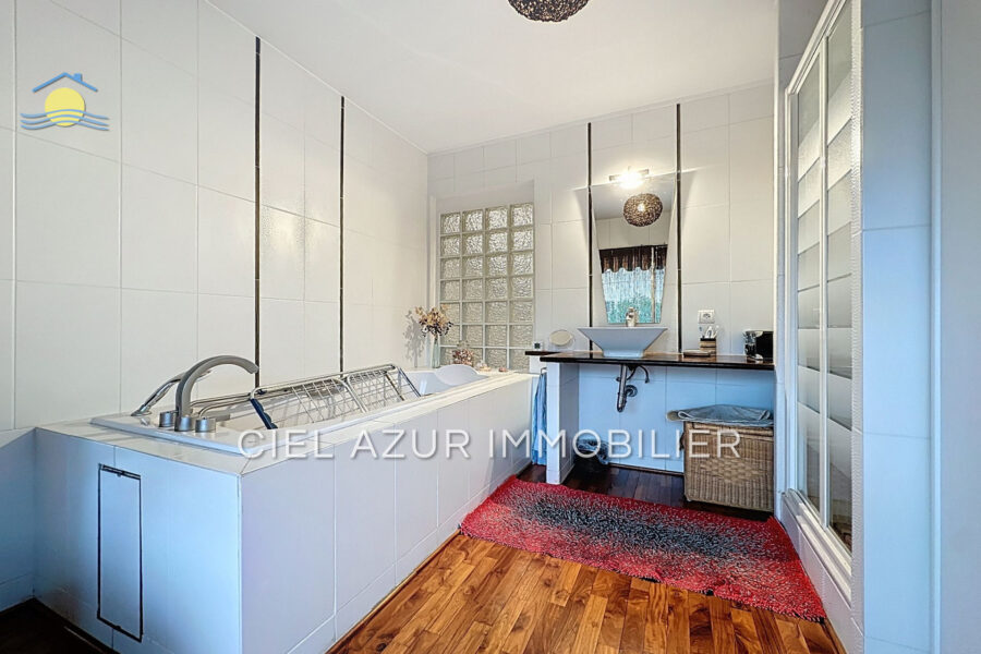 Appartement à vendre à Antibes — Vue dégagée — photo 5
