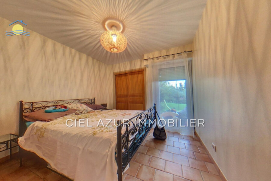 Appartement à vendre à Antibes — Vue parc & jardin — photo 4