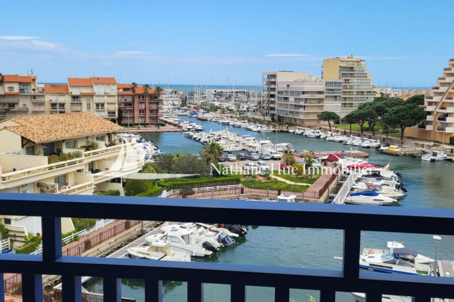 Appartement à vendre à Canet-plage — Vue marina & port — photo 1