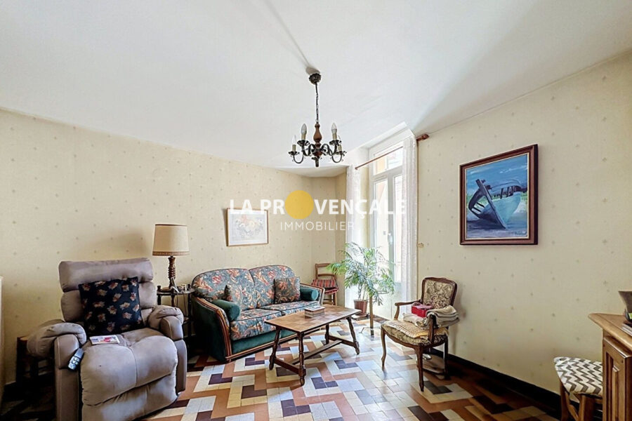 Maison à vendre à Trets — Vue sur la ville — photo 5