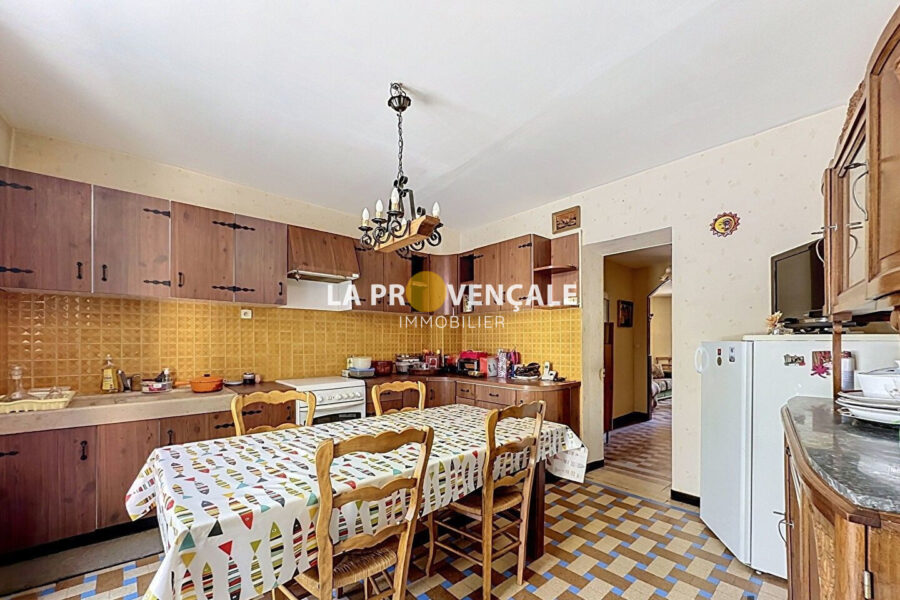 Maison à vendre à Trets — Vue sur la ville — photo 4