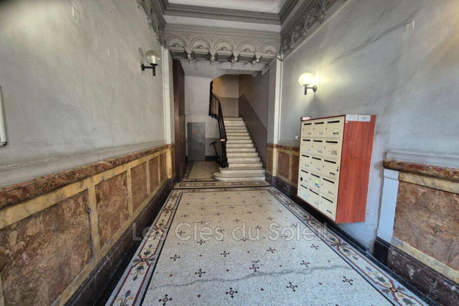 Appartement à vendre à Toulon — Vue sur la ville — photo 11