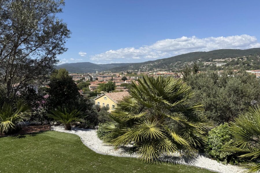 Maison à vendre à Draguignan — Vue montagne — photo 10