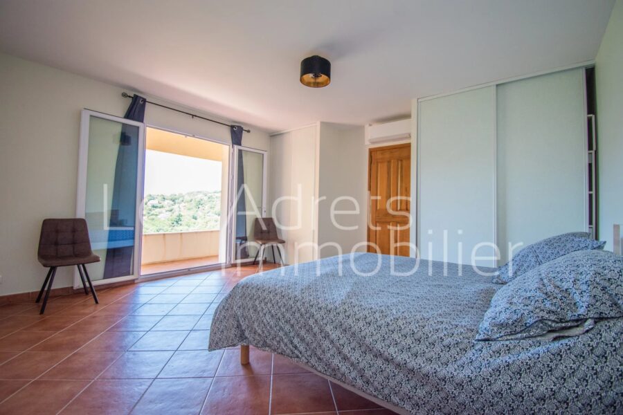 Maison à vendre à Les adrets-de-l&rsquo;estérel — Vue montagne — photo 21