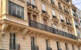 Appartement à vendre à Paris 11ème — Vue sur la ville — photo 9
