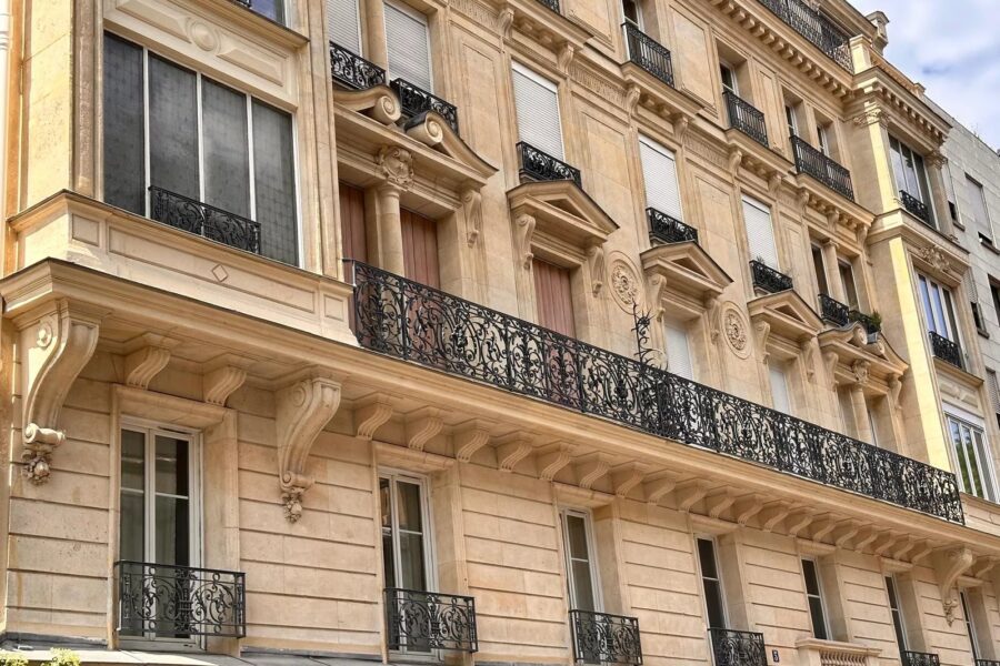Appartement à vendre à Paris 11ème — Vue sur la ville — photo 9