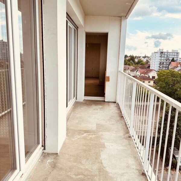 Appartement à vendre à Besancon — Vue sur la ville — photo 7
