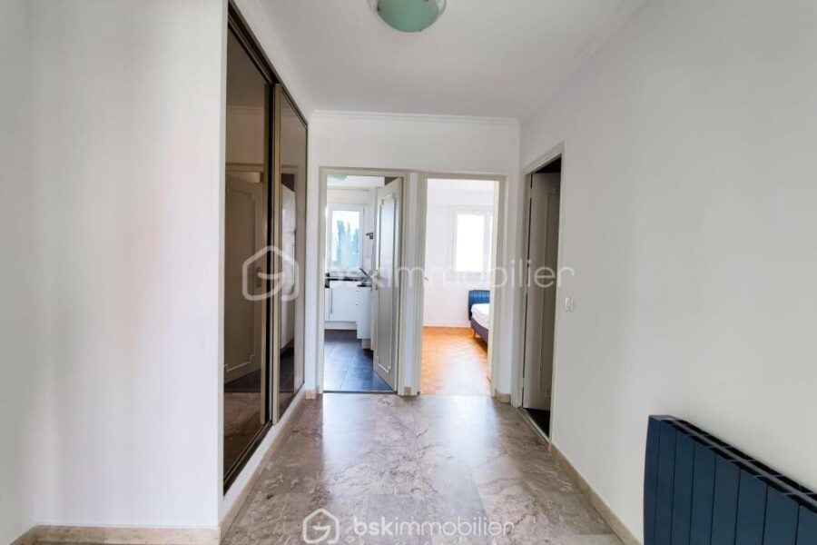 Appartement à vendre à Drancy — Vue sur la ville — photo 8