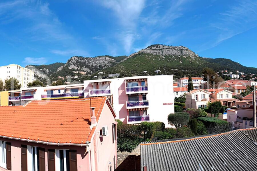 Appartement à vendre à Toulon — Vue sur la ville — photo 1