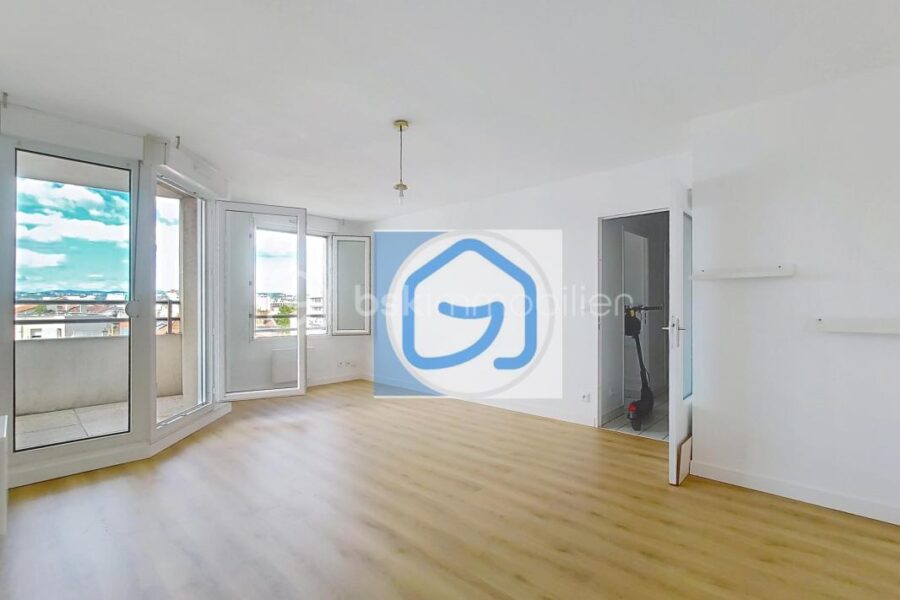 Appartement à vendre à Villeurbanne — Vue sur la ville — photo 7