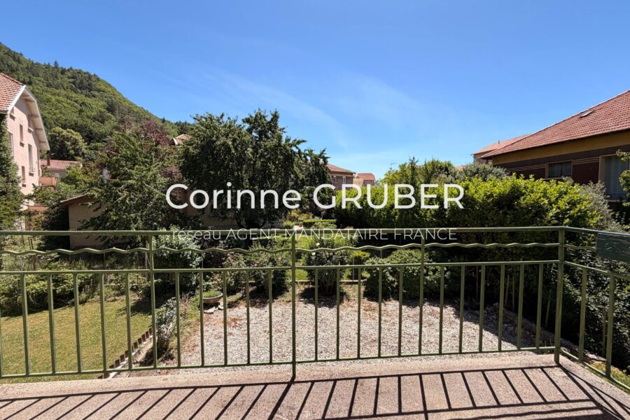 Maison à vendre à Digne-les-bains — Vue montagne — photo 1