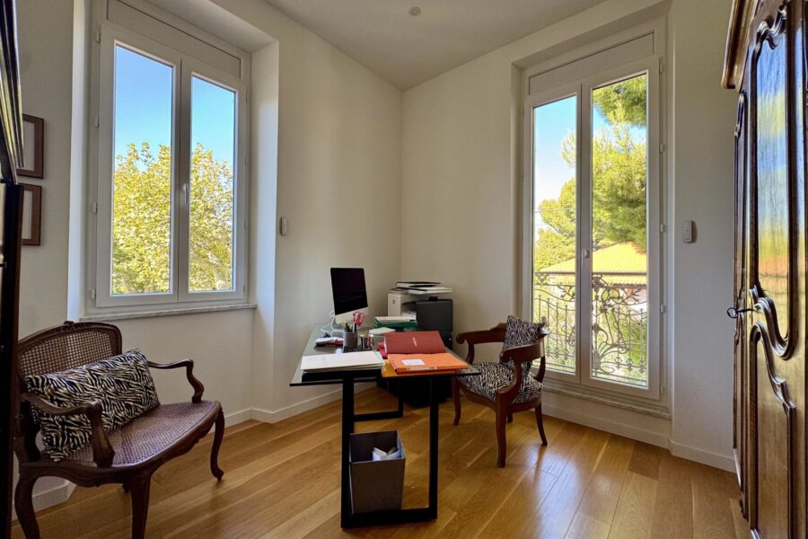 Maison à vendre à Marseille 9ème — Vue montagne — photo 21