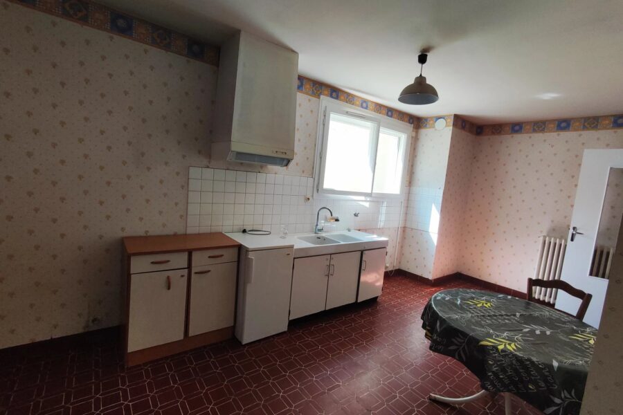Maison à vendre à Mirebeau — Vue parc & jardin — photo 4