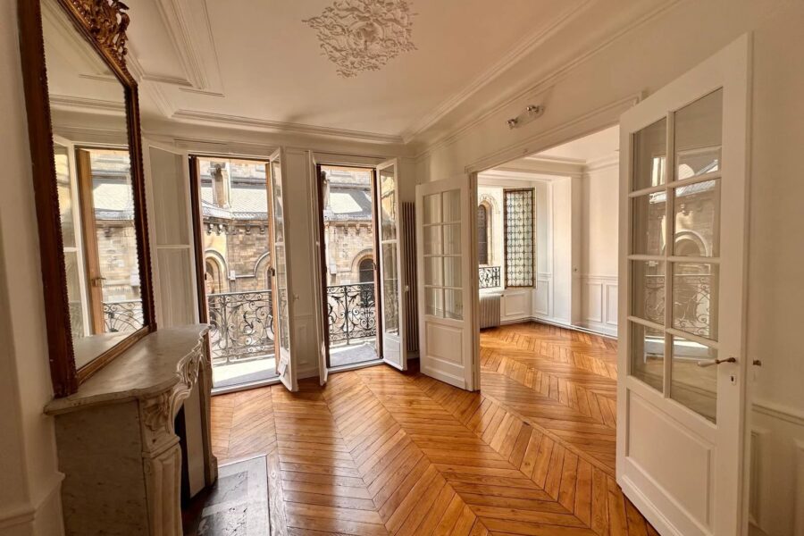 Appartement à vendre à Paris 11ème — Vue sur la ville — photo 3