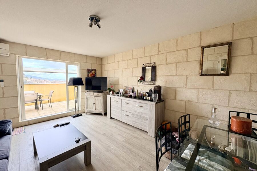 Appartement à vendre à Cogolin — Vue mer — photo 2