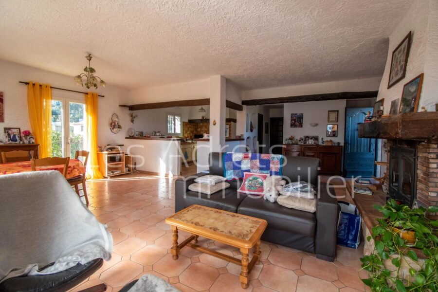 Maison à vendre à Les adrets-de-l&rsquo;estérel — Vue montagne — photo 7